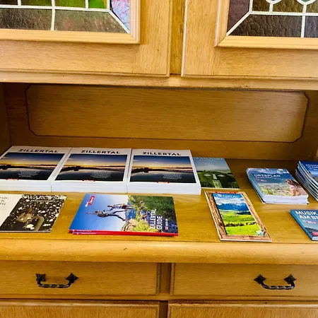 Oda ve Kahvaltı Fruehstueckspension Waldeck Mayrhofen